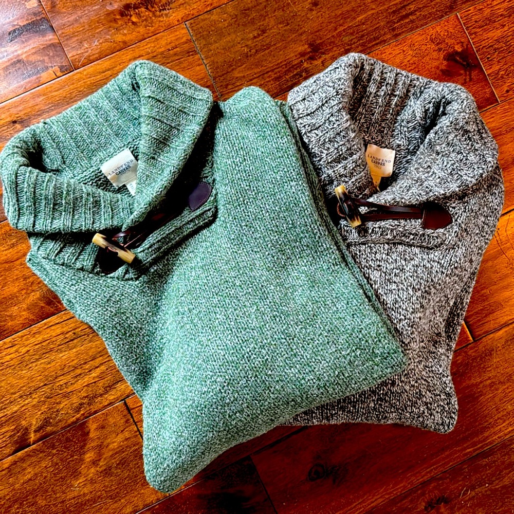 2 Lands End L sweaters